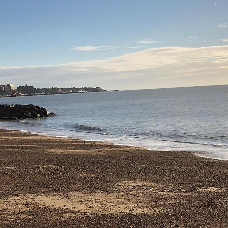 Ferienwohnung Tref Y Clawdd Felixstowe Exterior foto